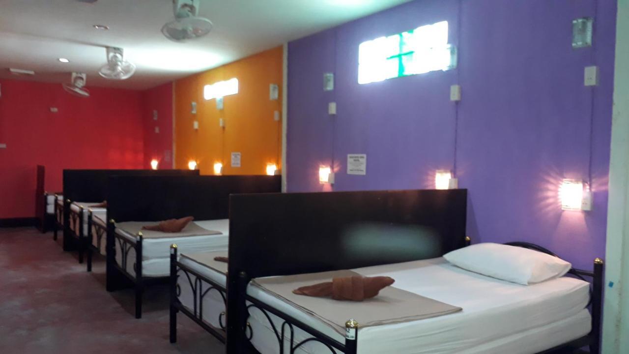 Baan Mook Anda Hostel Koh Lanta Exterior photo